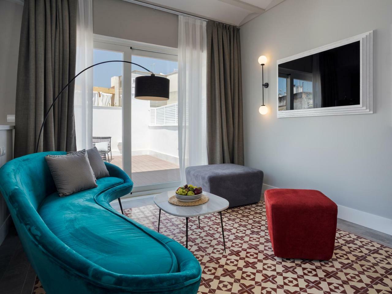 Apartamentos One Shot Conde De Torrejon Севиля Екстериор снимка