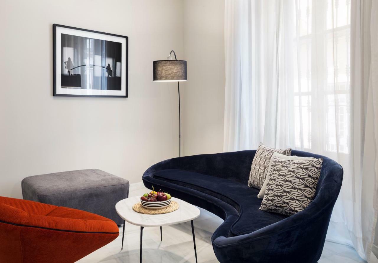 Apartamentos One Shot Conde De Torrejon Севиля Екстериор снимка