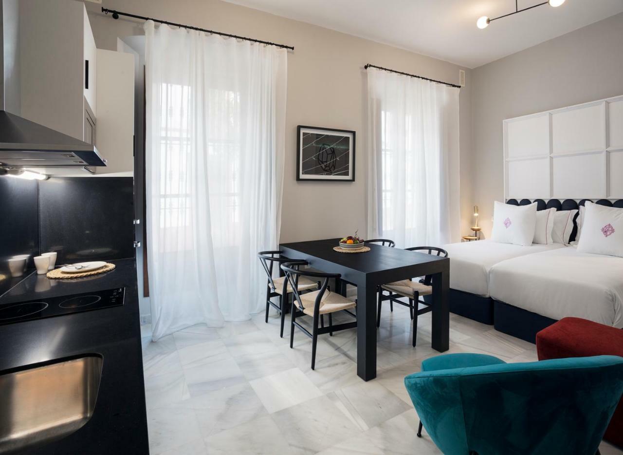 Apartamentos One Shot Conde De Torrejon Севиля Екстериор снимка
